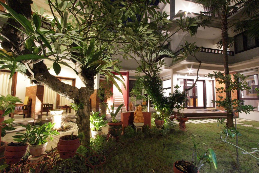 Billy Pendawa Homestay Kuta  Luaran gambar