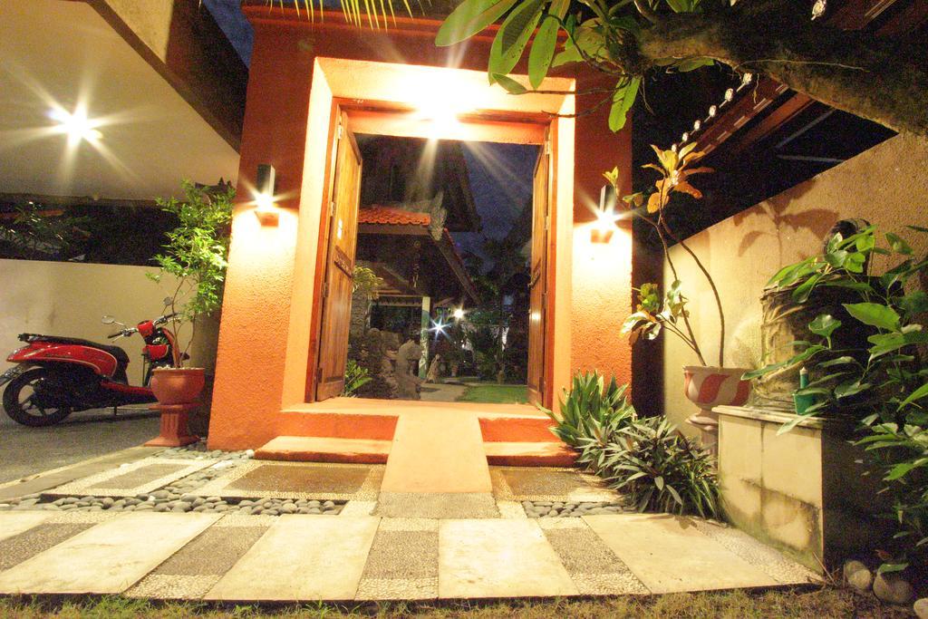 Billy Pendawa Homestay Kuta  Luaran gambar