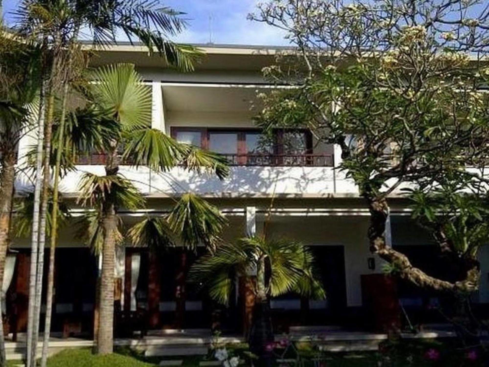 Billy Pendawa Homestay Kuta  Luaran gambar