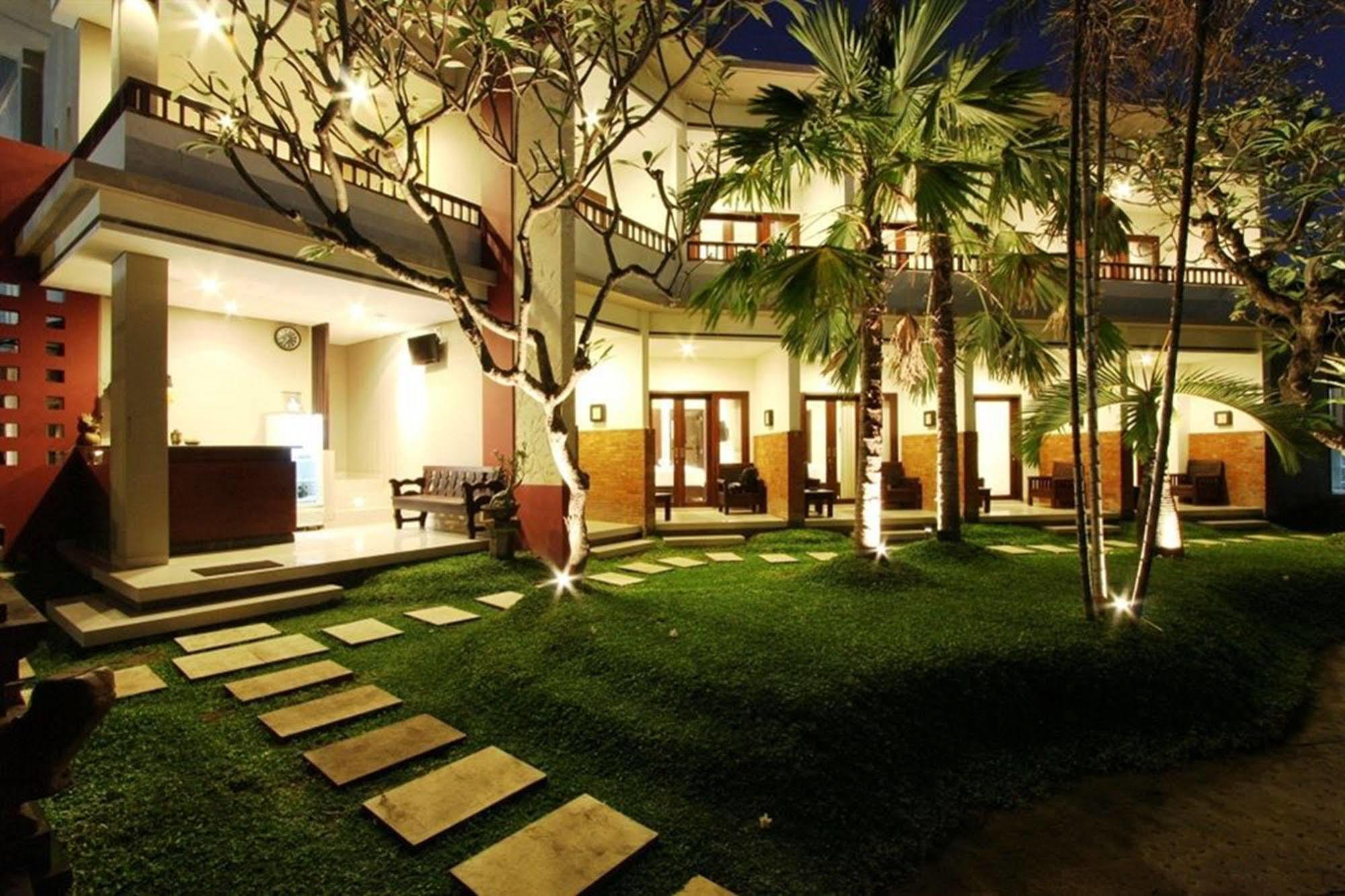 Billy Pendawa Homestay Kuta  Luaran gambar