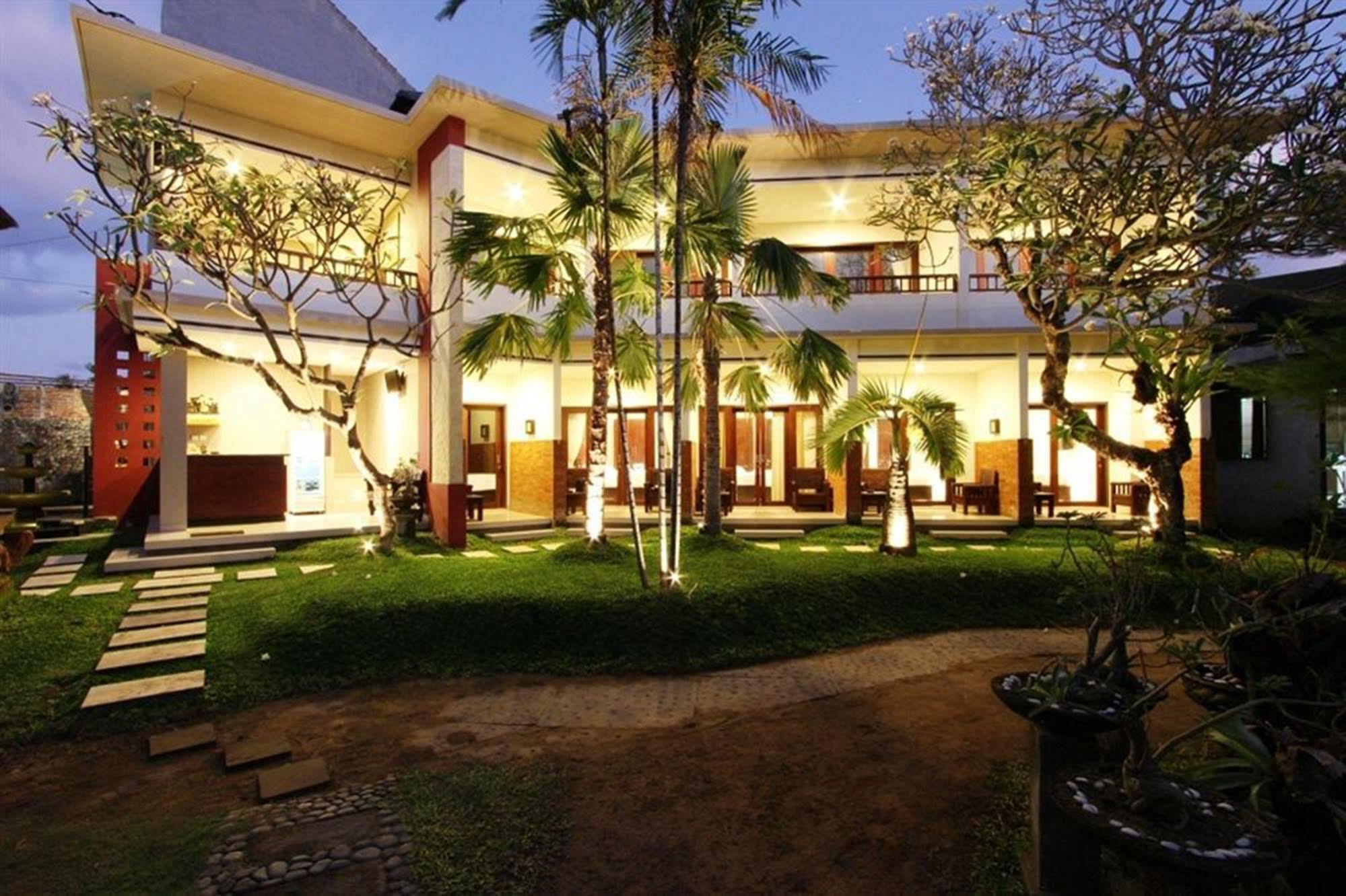 Billy Pendawa Homestay Kuta  Luaran gambar